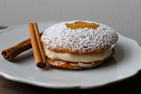 Biscottino alla cannella e crema alle spezie