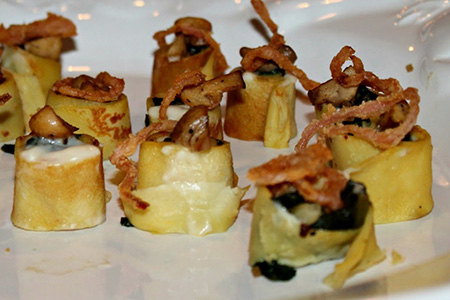 Crepes ai funghi e paprica affumicata con bacon impanato