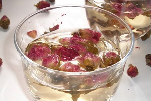 Cocktail all'acqua di rose